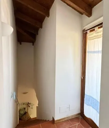 Rosa Con Piscina Privata Punta de su Torrione